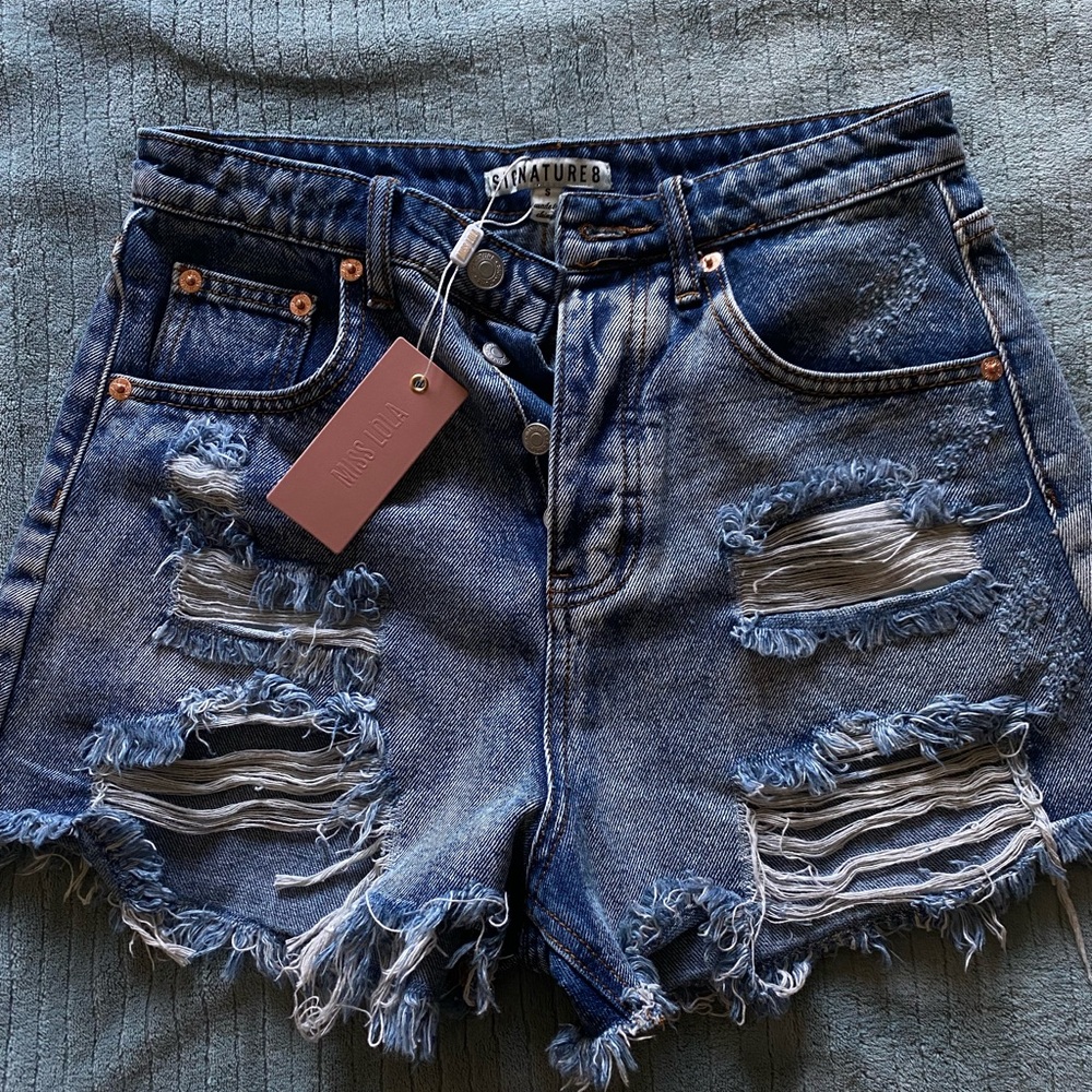 New miss Lola shorts